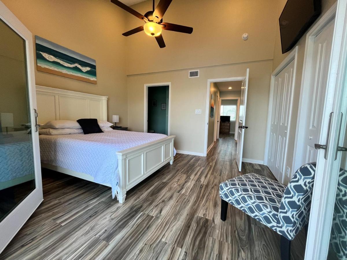 Rockport Waterfront Condo With A View Екстериор снимка