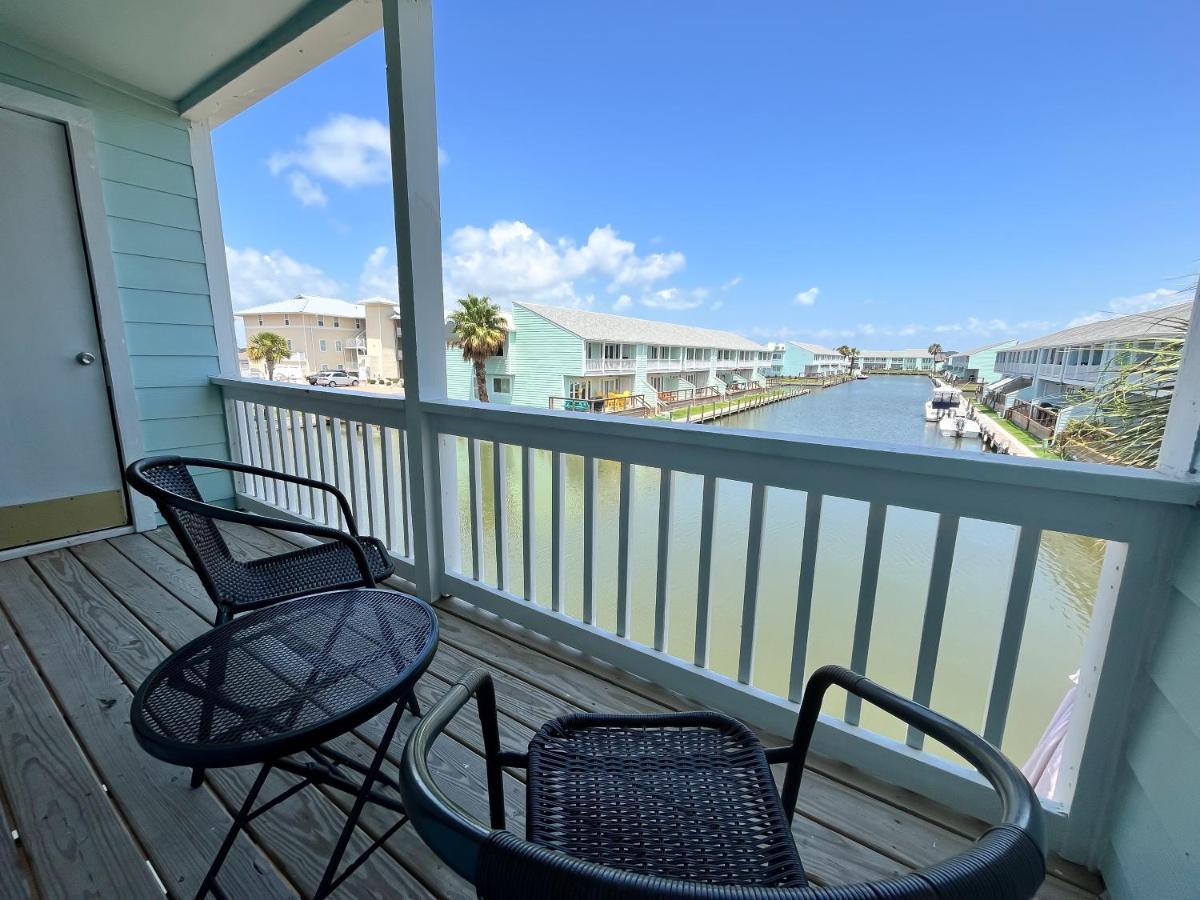 Rockport Waterfront Condo With A View Екстериор снимка